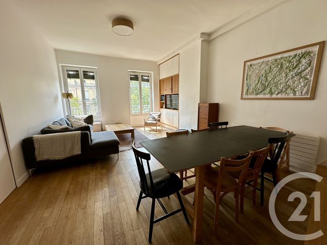 Appartement F3 à louer - 3 pièces - 75.5 m2 - LYON - 69007 - RHONE-ALPES - Century 21 Le 7 De Coeur