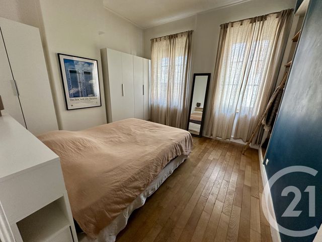 Appartement F3 à louer - 3 pièces - 75.5 m2 - LYON - 69007 - RHONE-ALPES - Century 21 Le 7 De Coeur