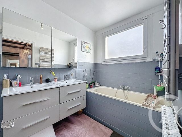 maison à louer - 5 pièces - 119.88 m2 - LYON - 69008 - RHONE-ALPES - Century 21 Le 7 De Coeur