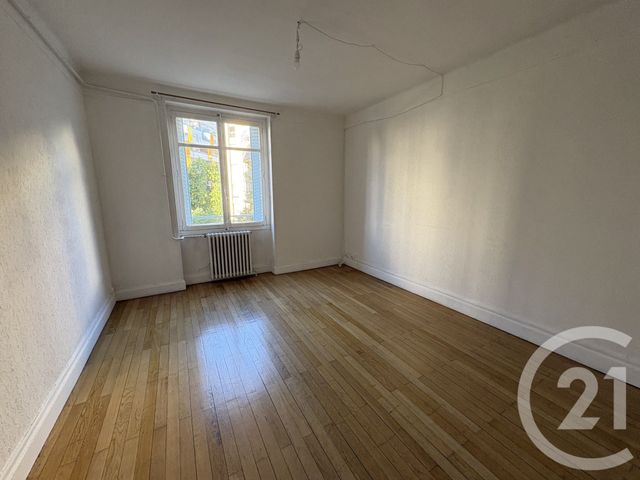 Appartement T4 à louer - 3 pièces - 98.93 m2 - LYON - 69007 - RHONE-ALPES - Century 21 Le 7 De Coeur
