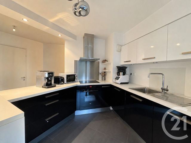 Appartement T3 à louer - 3 pièces - 70.69 m2 - LYON - 69003 - RHONE-ALPES - Century 21 Le 7 De Coeur