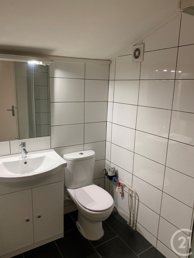 Appartement Studio à louer - 1 pièce - 14.72 m2 - LYON - 69007 - RHONE-ALPES - Century 21 Le 7 De Coeur