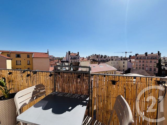Appartement F3 à louer - 3 pièces - 56.89 m2 - LYON - 69007 - RHONE-ALPES - Century 21 Le 7 De Coeur
