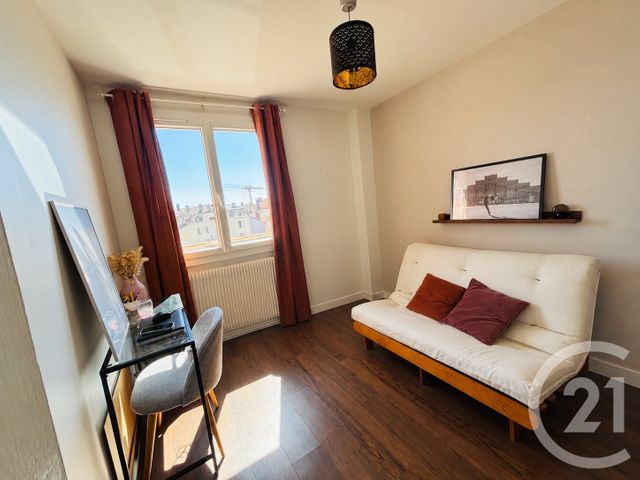 Appartement F3 à louer - 3 pièces - 56.89 m2 - LYON - 69007 - RHONE-ALPES - Century 21 Le 7 De Coeur