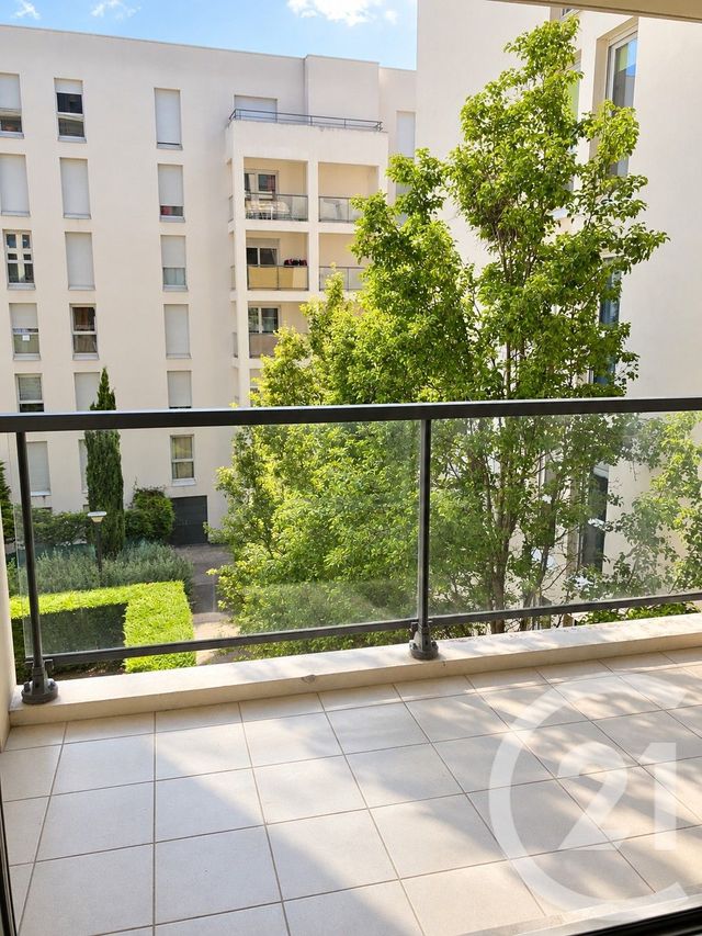 Appartement F3 à louer - 3 pièces - 72.88 m2 - LYON - 69007 - RHONE-ALPES - Century 21 Le 7 De Coeur