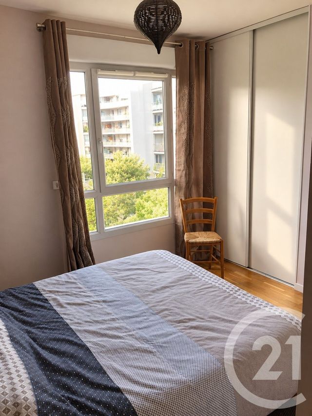 Appartement F3 à louer - 3 pièces - 72.88 m2 - LYON - 69007 - RHONE-ALPES - Century 21 Le 7 De Coeur