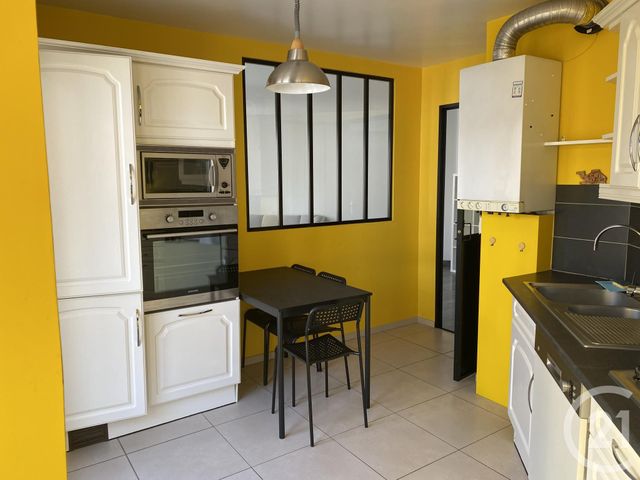 Appartement T3 à louer - 3 pièces - 73.09 m2 - LYON - 69003 - RHONE-ALPES - Century 21 Le 7 De Coeur