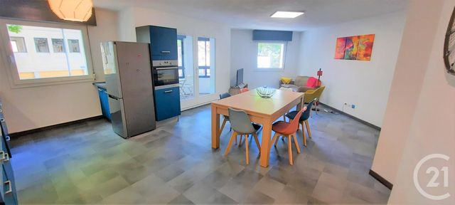 Appartement F3 à louer - 3 pièces - 72.23 m2 - LYON - 69003 - RHONE-ALPES - Century 21 Le 7 De Coeur Appartement F3 à louer - 3 pièces - 72.23 m2 - LYON - 69003 - RHONE-ALPES - Century 21 Le 7 De Coeur