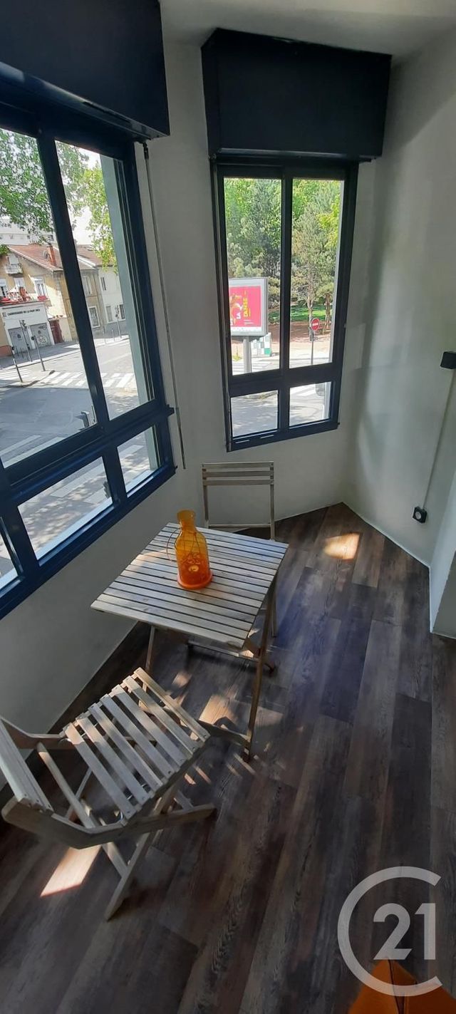 Appartement F3 à louer - 3 pièces - 72.23 m2 - LYON - 69003 - RHONE-ALPES - Century 21 Le 7 De Coeur Appartement F3 à louer - 3 pièces - 72.23 m2 - LYON - 69003 - RHONE-ALPES - Century 21 Le 7 De Coeur