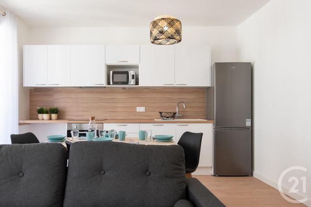 Appartement F4 à louer - 4 pièces - 69.0 m2 - VILLEURBANNE - 69 - RHONE-ALPES - Century 21 Le 7 De Coeur Appartement F4 à louer - 4 pièces - 69.0 m2 - VILLEURBANNE - 69 - RHONE-ALPES - Century 21 Le 7 De Coeur