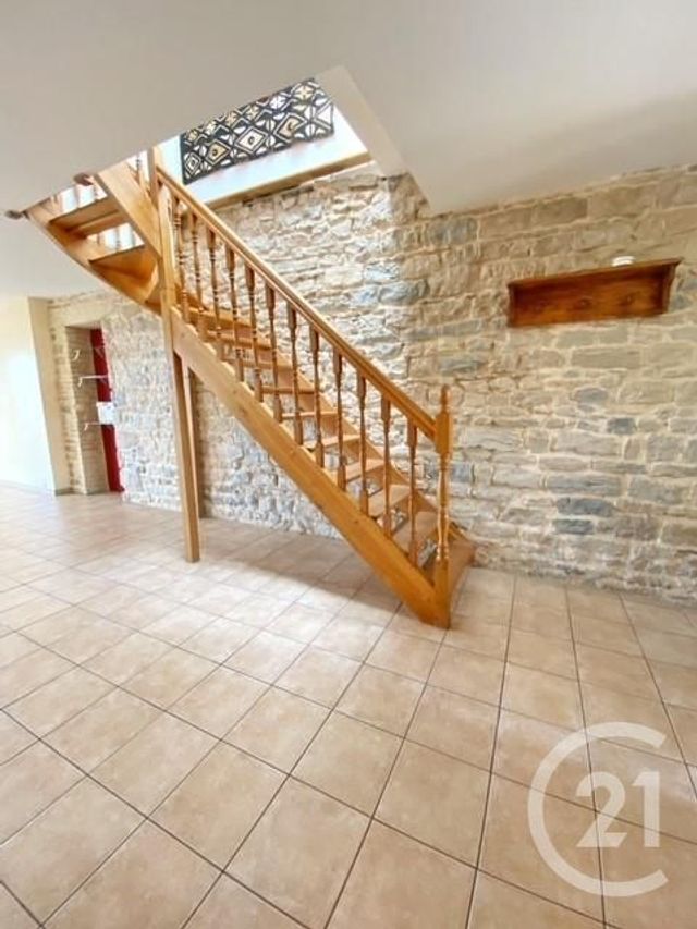 Afficher la photo en grand Appartement T4 à louer - 4 pièces - 81.0 m2 - LYON - 69007 - RHONE-ALPES - Century 21 Le 7 De Coeur