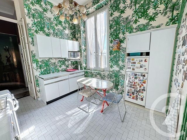 Appartement T3 à louer - 4 pièces - 170.0 m2 - LYON - 69007 - RHONE-ALPES - Century 21 Le 7 De Coeur