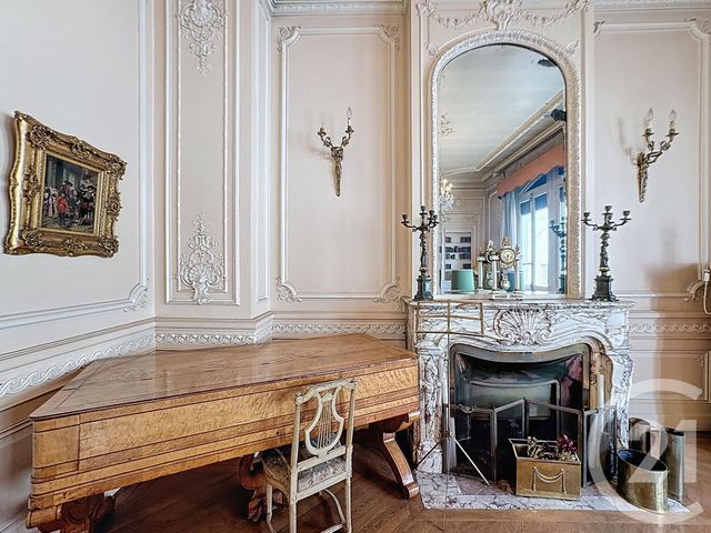 Appartement T3 à louer - 4 pièces - 170.0 m2 - LYON - 69007 - RHONE-ALPES - Century 21 Le 7 De Coeur