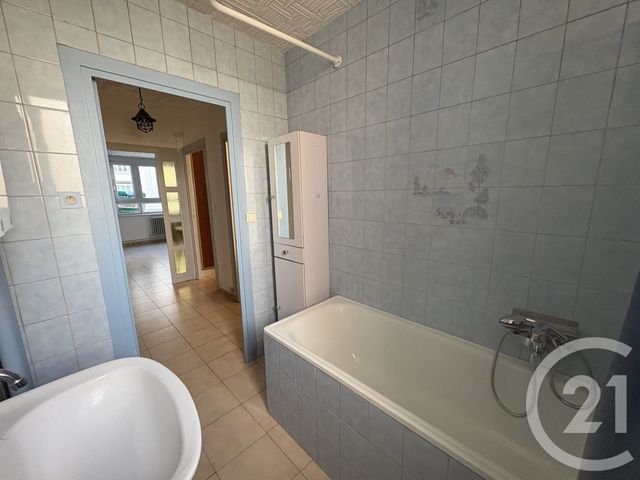 Appartement F2 bis à louer - 3 pièces - 56.74 m2 - LYON - 69007 - RHONE-ALPES - Century 21 Le 7 De Coeur