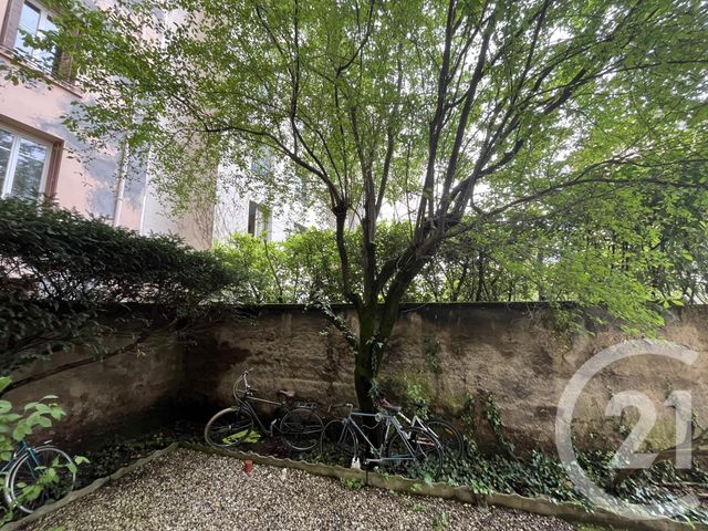 Appartement F2 à louer - 2 pièces - 55.52 m2 - LYON - 69007 - RHONE-ALPES - Century 21 Le 7 De Coeur