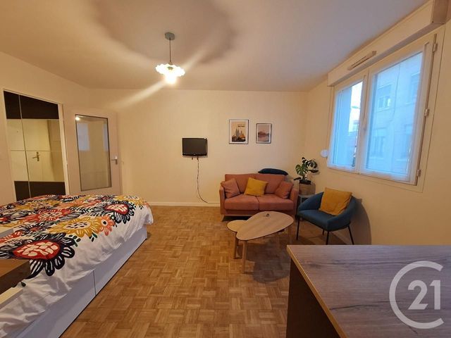 Appartement F1 à louer - 1 pièce - 34.3 m2 - LYON - 69007 - RHONE-ALPES - Century 21 Le 7 De Coeur