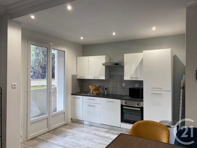 Appartement T5 à louer - 5 pièces - 109.47 m2 - LYON - 69007 - RHONE-ALPES - Century 21 Le 7 De Coeur