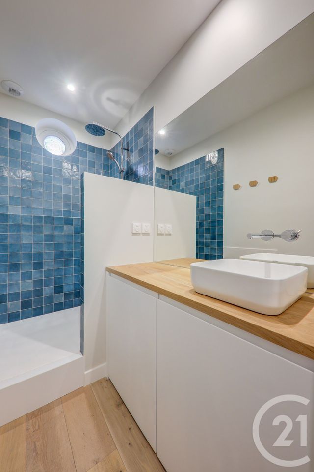 Appartement F4 à louer - 4 pièces - 103.03 m2 - LYON - 69007 - RHONE-ALPES - Century 21 Le 7 De Coeur