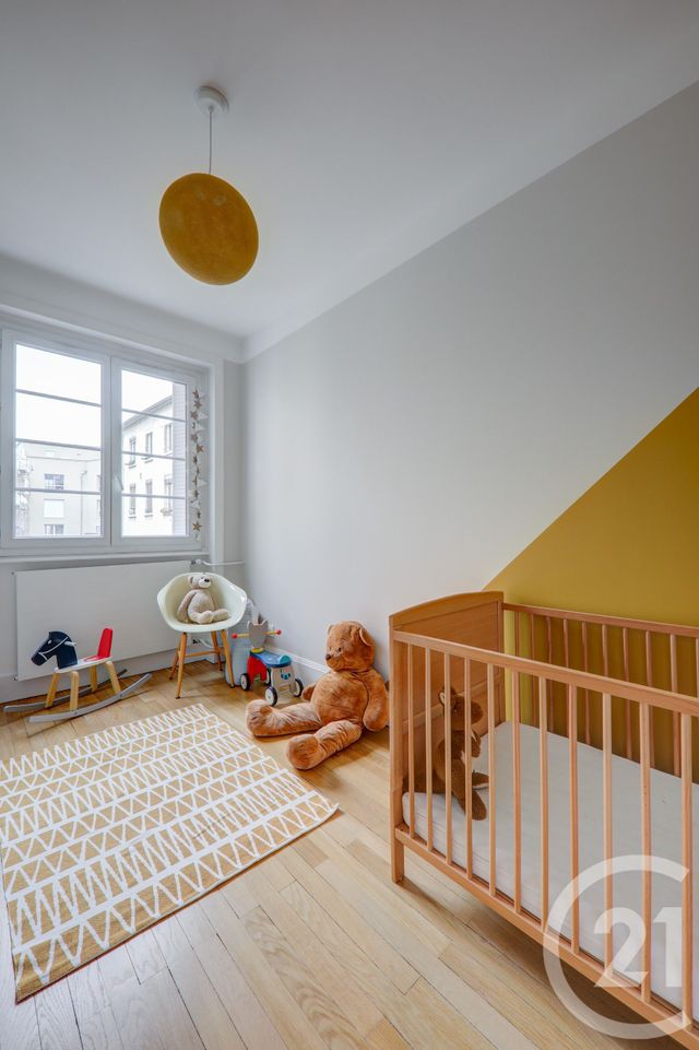 Appartement F4 à louer - 4 pièces - 103.03 m2 - LYON - 69007 - RHONE-ALPES - Century 21 Le 7 De Coeur